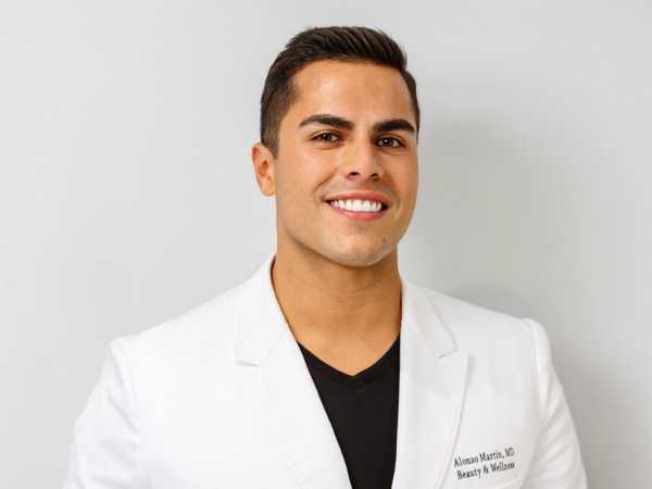 Dr. Martin is a physician focusing on the applied science of technology to improve physical fitness and longevity.